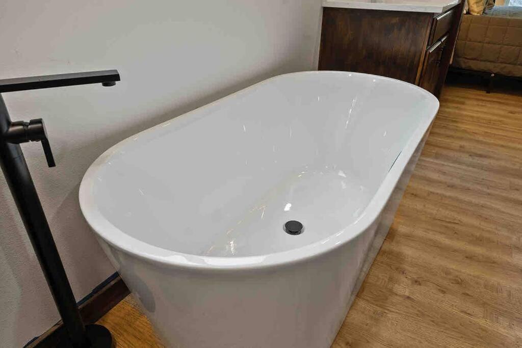 Luxe Mt. Rainier Lodge W/ Hot Tub-Ac-Game Room Ashford Ngoại thất bức ảnh
