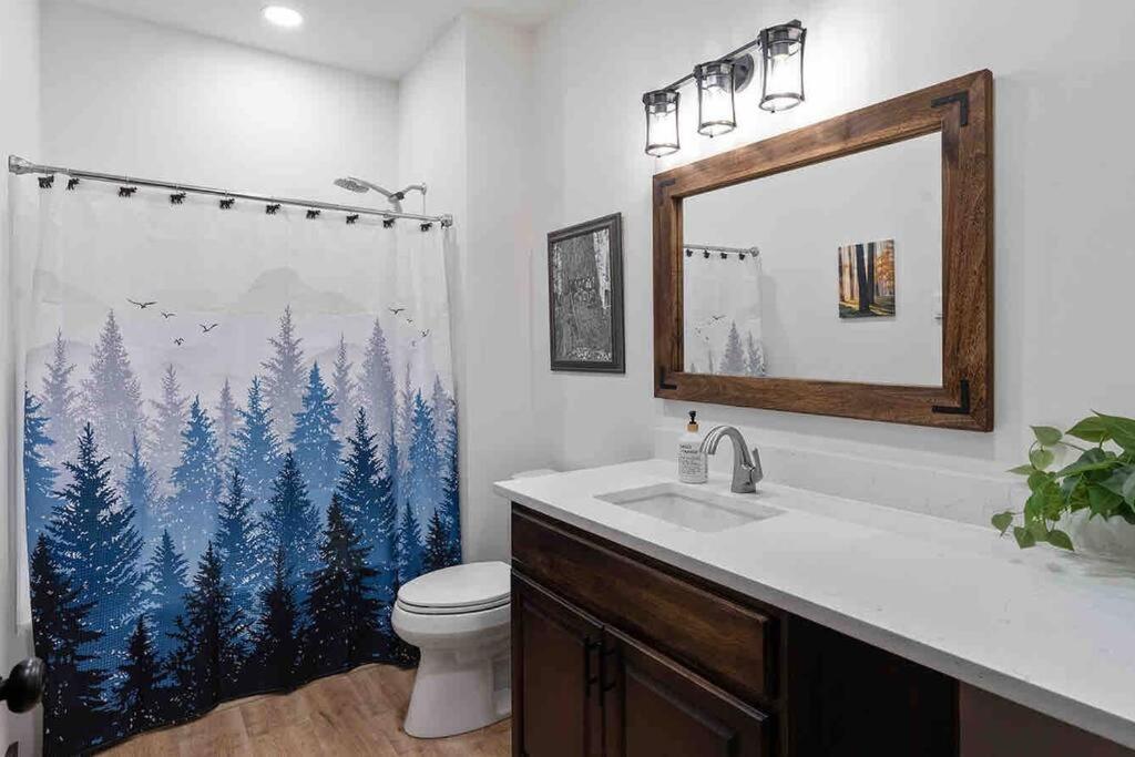 Luxe Mt. Rainier Lodge W/ Hot Tub-Ac-Game Room Ashford Ngoại thất bức ảnh