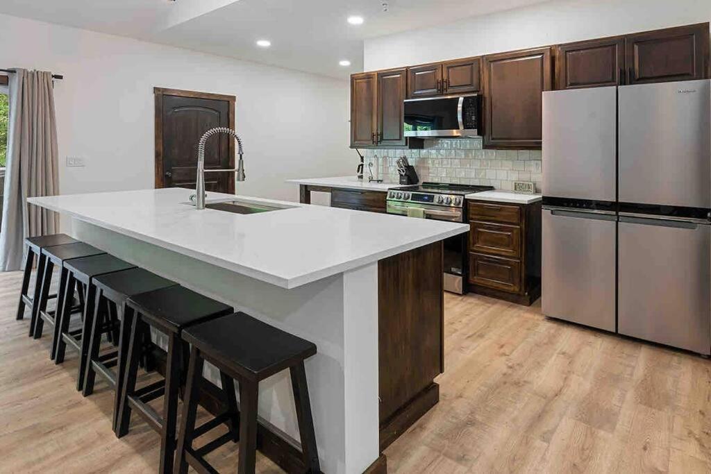 Luxe Mt. Rainier Lodge W/ Hot Tub-Ac-Game Room Ashford Ngoại thất bức ảnh